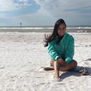 Meet your Posher, Ximena